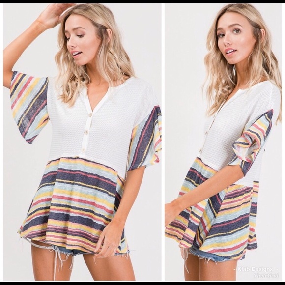 Hopely Boutique Tops - Waffle Knit Contrast Ruffle Top. NEW! Large